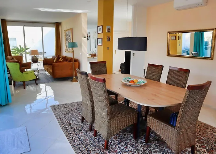 Villa Casa Castillo *