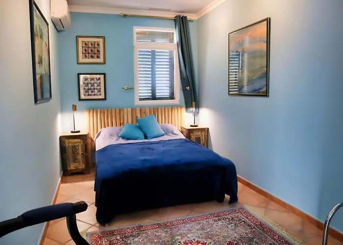 Casa Castillo Villa *